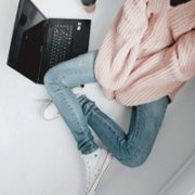qqɰ⾳Ůͷȫ,ͻȻ֪Լ˵ʲôҲڵ_www.fzl9.com