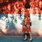 个性穿<em>裙子女生头像</em>,当一个<em>女孩</em>第一次穿上高
