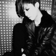 ڰ׳ʿͷ񣬵ںһ_www.fzl9.com