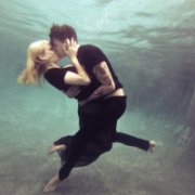 KISSͷͼƬӵԶ_www.fzl9.com