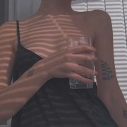 Ů΢ͷ_